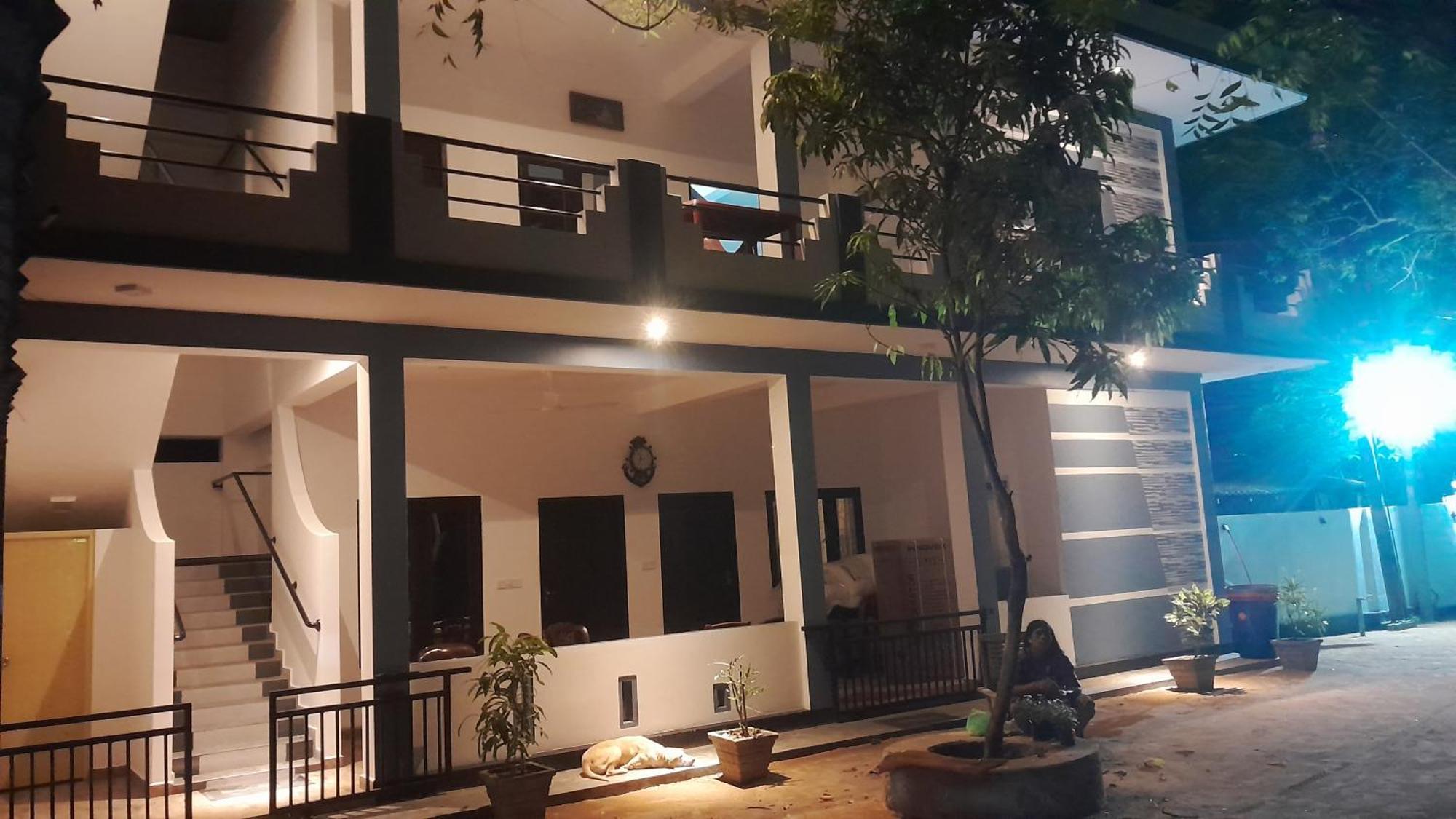 Theepan'S Home ニラヴェリ エクステリア 写真