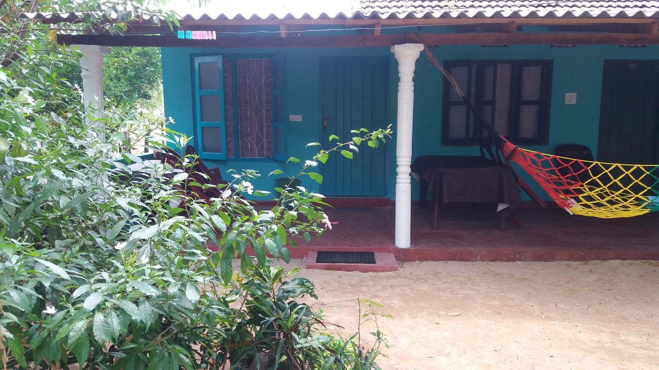 Theepan'S Home ニラヴェリ エクステリア 写真
