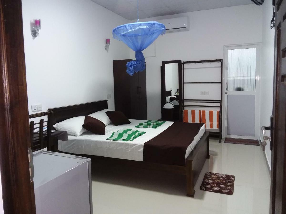 Theepan'S Home ニラヴェリ エクステリア 写真